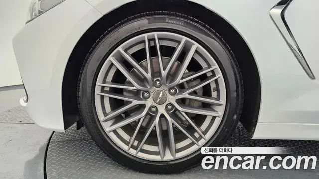 Genesis G70 2018 — ფოტო 10/40