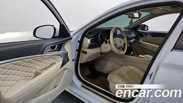 Genesis G70 2018 — ფოტო 33/40