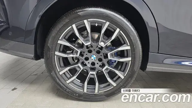 BMW X6 2025 — Photo 26/32