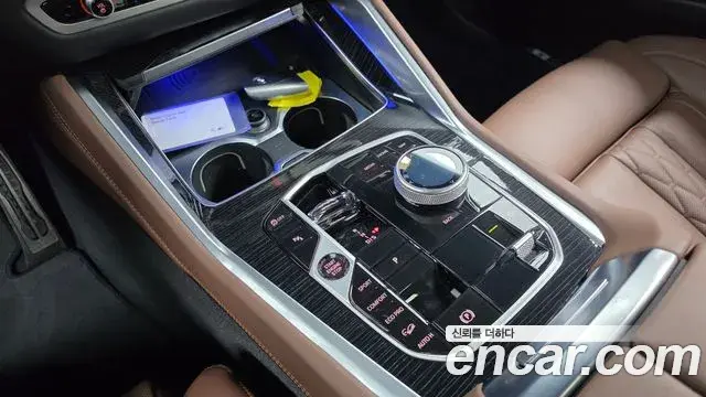 BMW X6 2025 — Photo 29/32