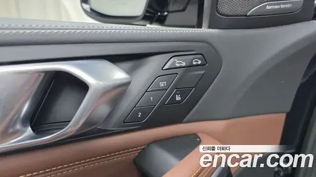 BMW X6 2025 — Photo 28/32