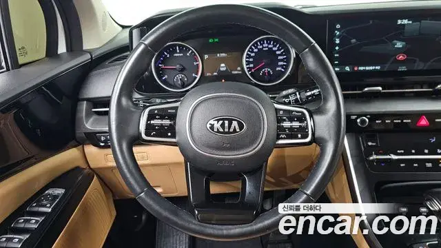 Kia Carnival 2021 — Photo 6/31