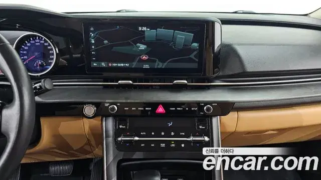 Kia Carnival 2021 — Photo 27/31