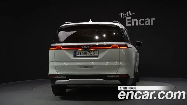 Kia Carnival 2022 — Фото 4/20
