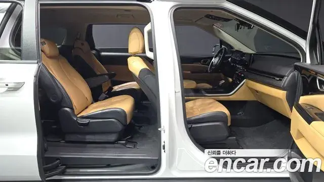 Kia Carnival 2022 — Фото 11/20
