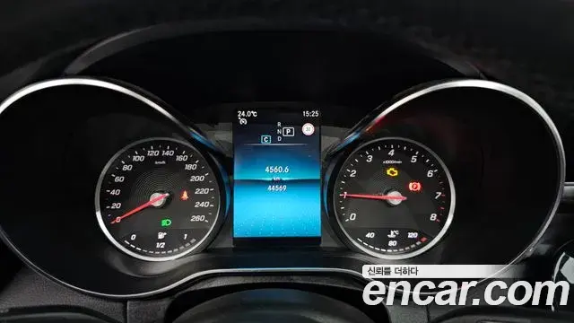 Mercedes-Benz C-Class 2020 — Фото 8/20