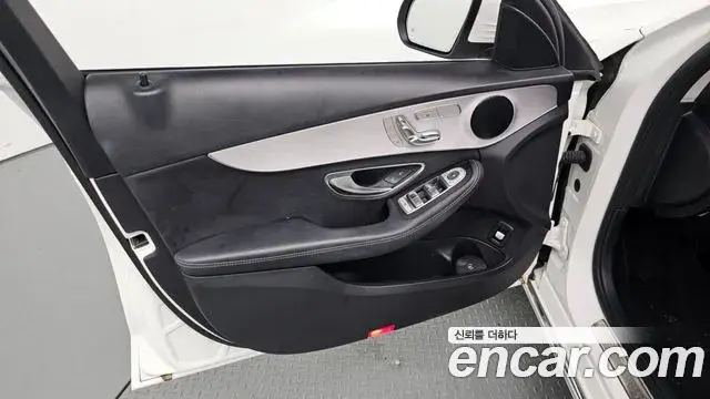 Mercedes-Benz C-Class 2020 — ფოტო 16/31