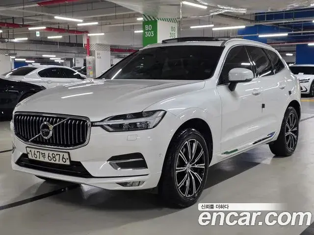 Volvo XC60 2020 — Фото 1/20