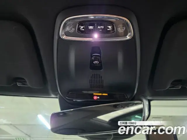 Volvo XC60 2020 — Фото 8/20