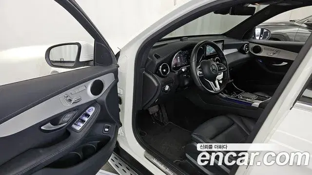 Mercedes-Benz GLC-Class 2022 — ფოტო 16/32