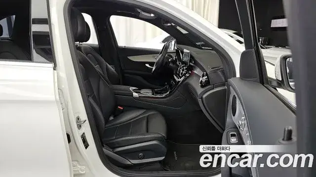 Mercedes-Benz GLC-Class 2022 — ფოტო 7/32