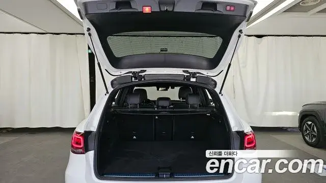 Mercedes-Benz GLC-Class 2022 — ფოტო 13/32