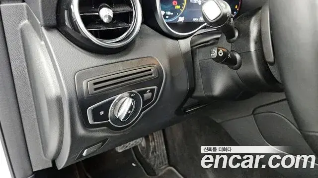 Mercedes-Benz GLC-Class 2022 — ფოტო 14/32