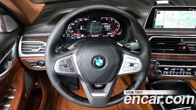 BMW 7 Series 2020 — Фото 13/20