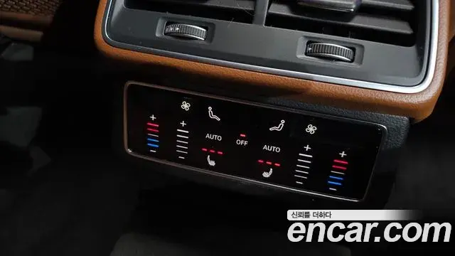 Audi A6 2021 — Photo 18/33