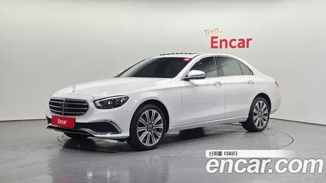 Mercedes-Benz E-Class 2023 — ფოტო 12/20