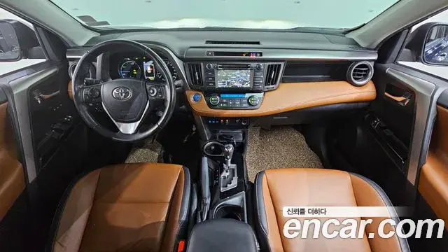Toyota RAV4 2018 — Фото 7/20
