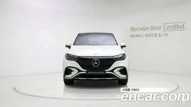 Mercedes-Benz EQE SUV 2025 — Photo 4/12
