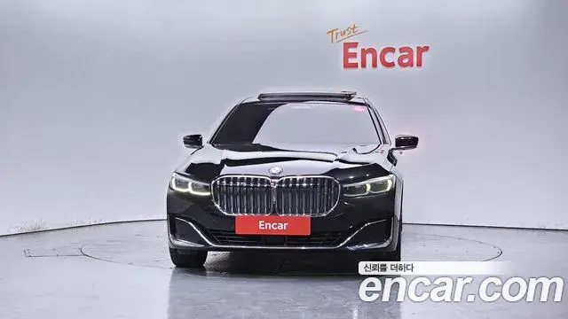 BMW 7 Series 2021 — Şəkil 10/32