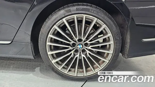 BMW 7 Series 2021 — Şəkil 1/32
