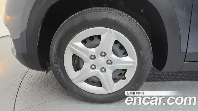 Kia Seltos 2022 — ფოტო 3/20