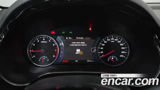Kia Seltos 2022 — ფოტო 14/20