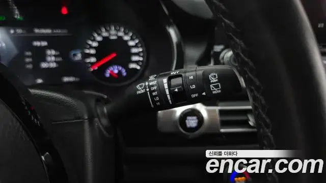Kia Seltos 2022 — ფოტო 4/20