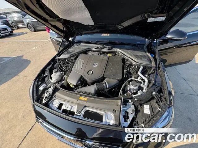 Mercedes-Benz E-Class 2026 — Photo 11/20
