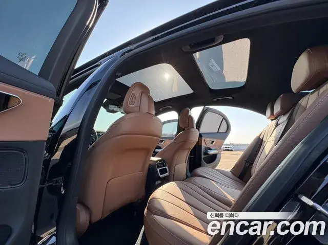 Mercedes-Benz E-Class 2026 — Photo 2/20