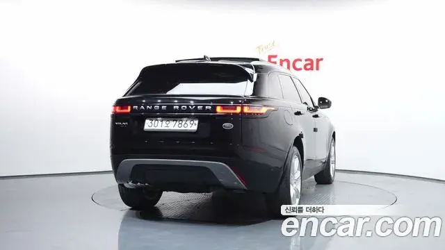 Land Rover Range Rover Velar 2019 — Photo 16/20