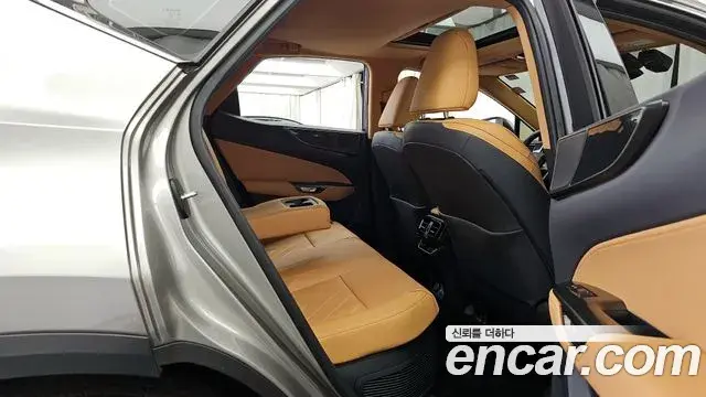 Lexus NX350h 2025 — ფოტო 34/35
