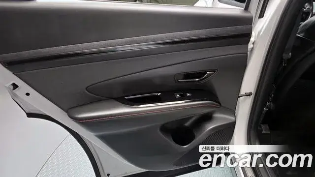 Hyundai Tucson Hybrid 2022 — Photo 22/35