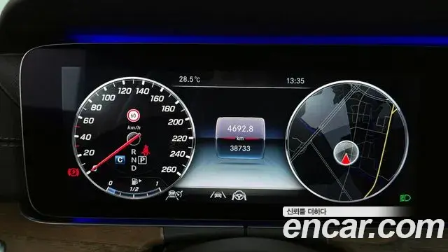 Mercedes-Benz E-Class 2020 — Фото 8/20