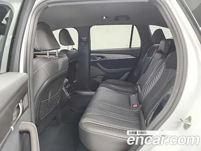 Renault Samsung Grand Koleos 2024 — ფოტო 13/18