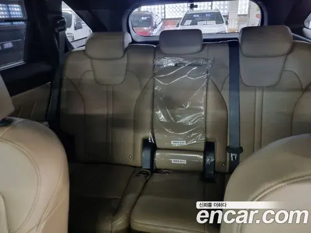 Kia Sorento 2023 — Şəkil 2/18