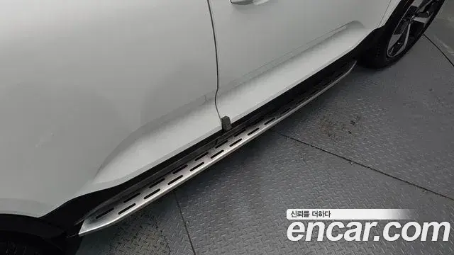 Volvo XC40 2023 — ფოტო 24/39