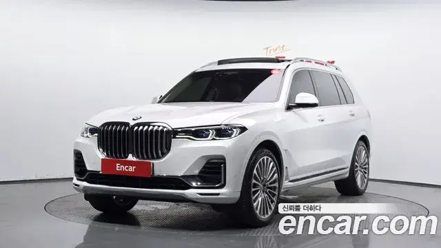 BMW X7 2020 — Photo 21/31