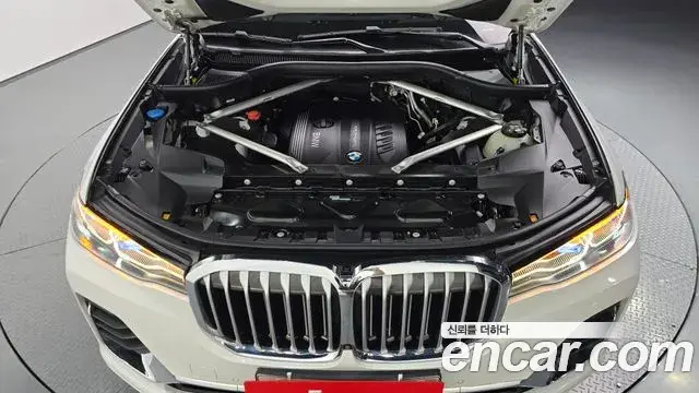 BMW X7 2020 — Photo 22/31