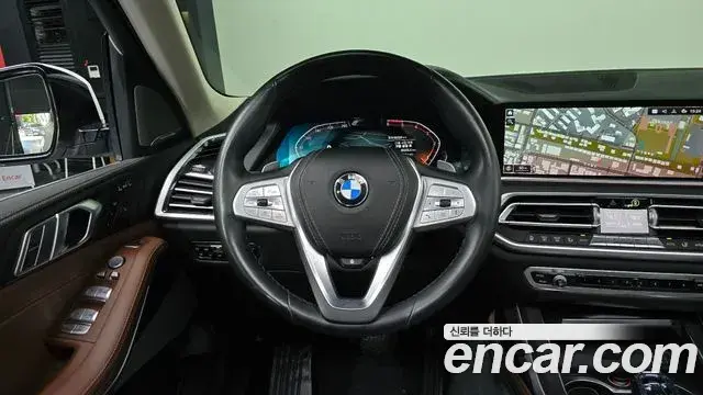 BMW X7 2020 — Photo 14/31