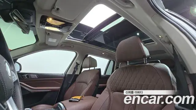 BMW X7 2020 — Photo 3/31