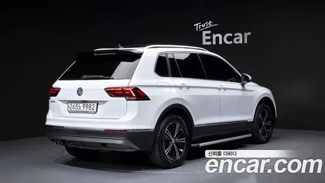 Volkswagen Tiguan 2020 — Photo 29/33