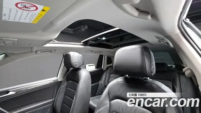 Volkswagen Tiguan 2020 — Photo 6/33