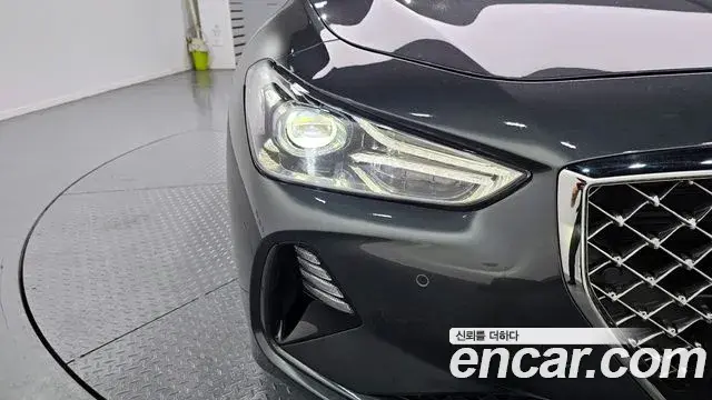 Genesis G70 2018 — Photo 27/30