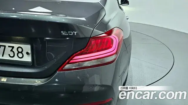Genesis G70 2018 — Photo 13/30