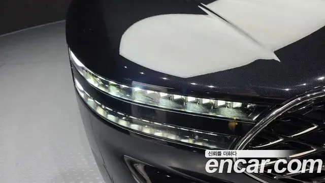 Genesis G90 2023 — Photo 37/39