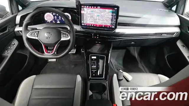 Volkswagen Golf 2025 — Şəkil 18/30