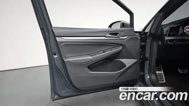 Volkswagen Golf 2025 — Şəkil 17/30
