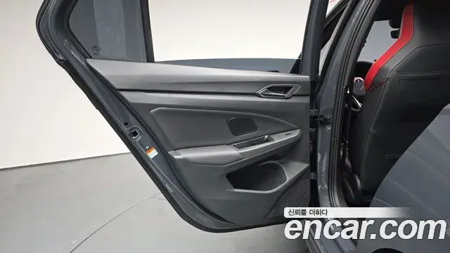 Volkswagen Golf 2025 — Şəkil 15/30