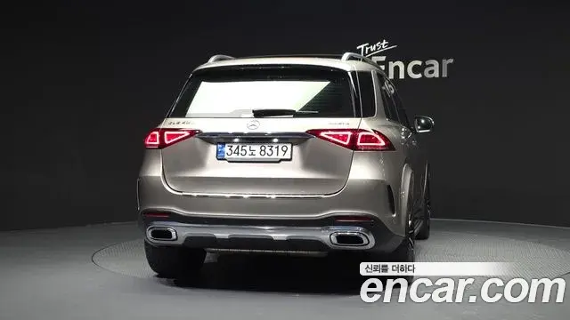 Mercedes-Benz GLE-Class 2023 — Şəkil 8/20