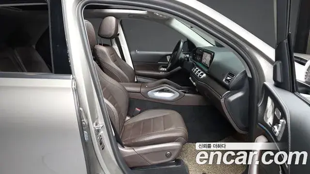 Mercedes-Benz GLE-Class 2023 — Şəkil 6/20